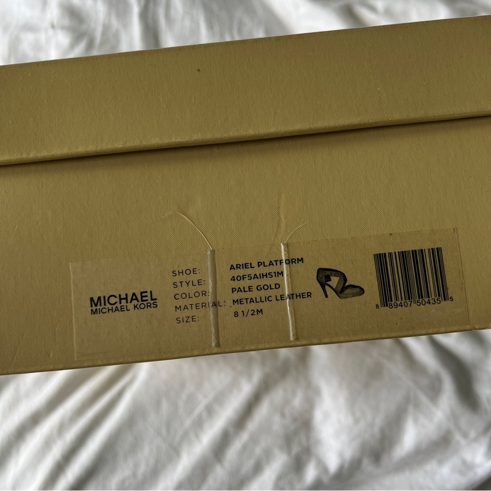 Michael Kors 8.5 Gold Snake Platform Pump Heels - Picture 9 of 11